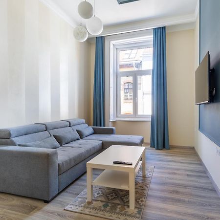 R62A Rottenbiller Apartment Budapest Eksteriør bilde