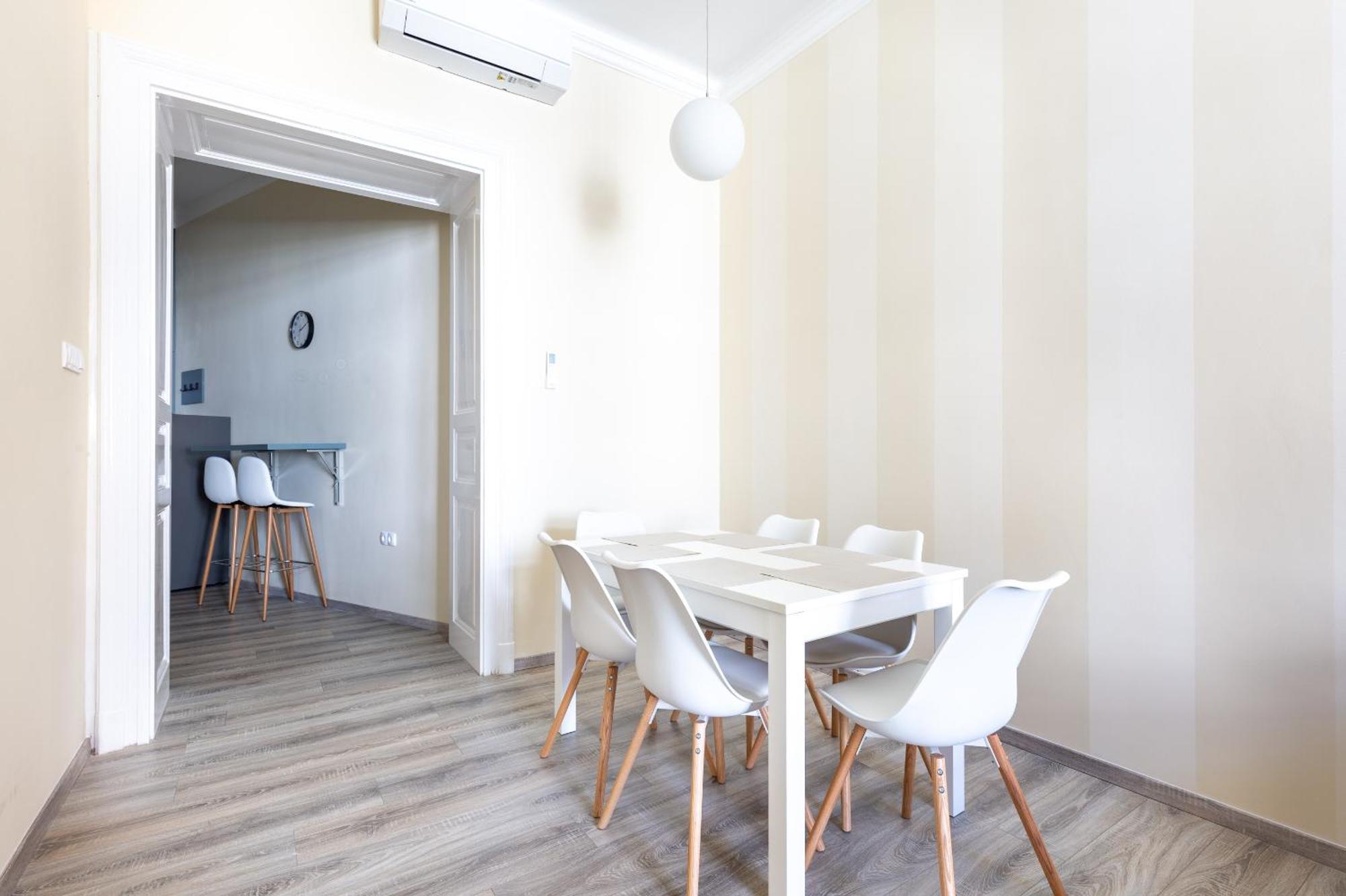 R62A Rottenbiller Apartment Budapest Eksteriør bilde